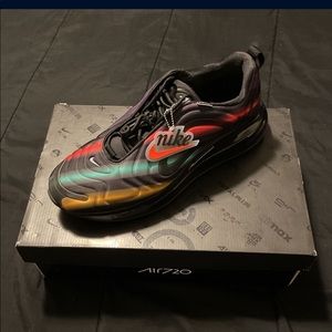 AirMax 720 ‘Color Streaks’